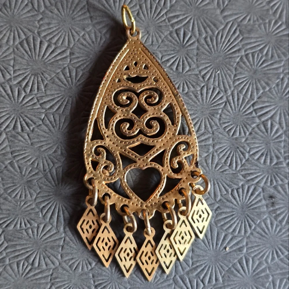 Vintage pendant gold tone filigree boho tribal ethnic